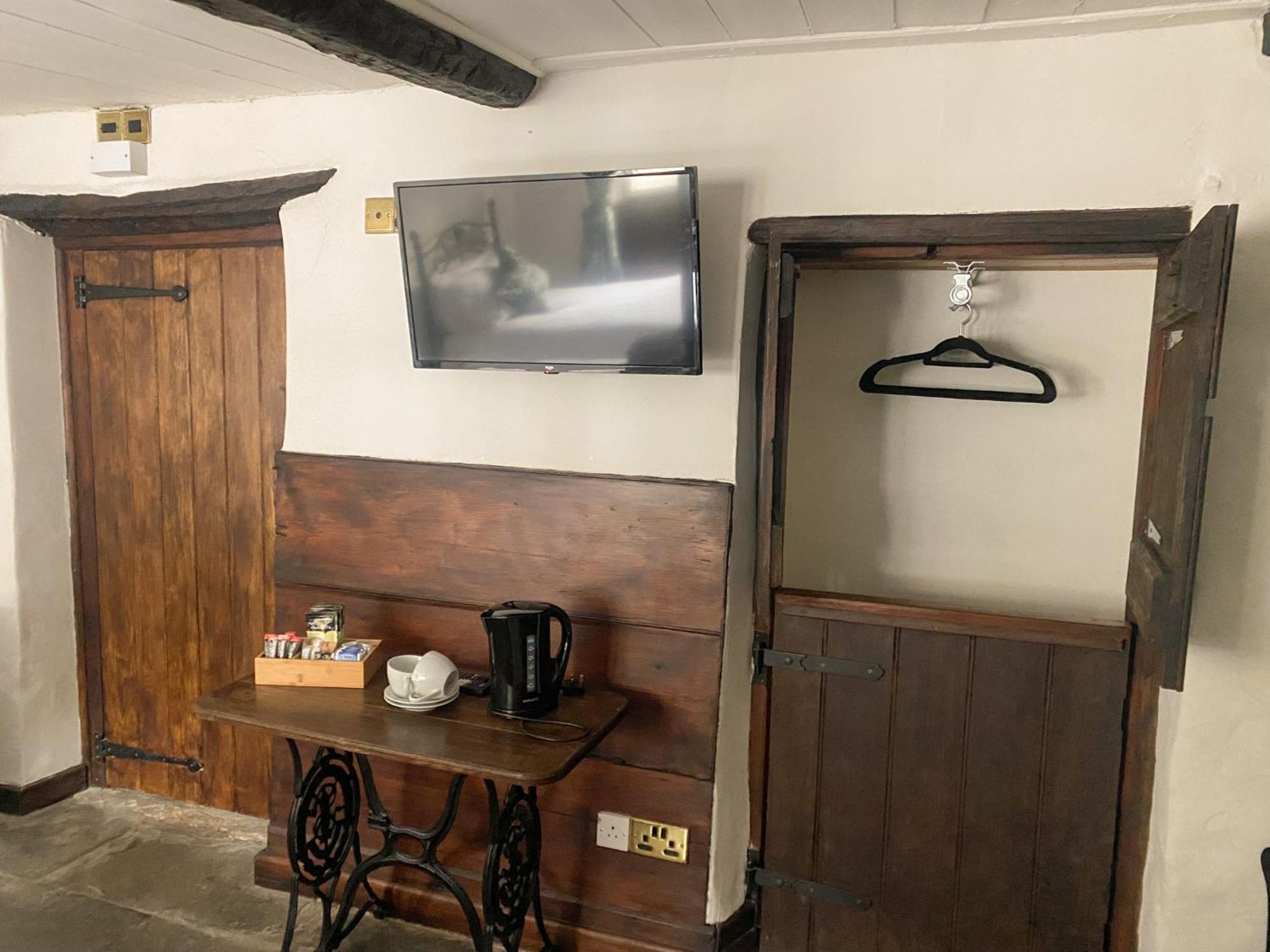 The New Inn Йовіл Екстер'єр фото