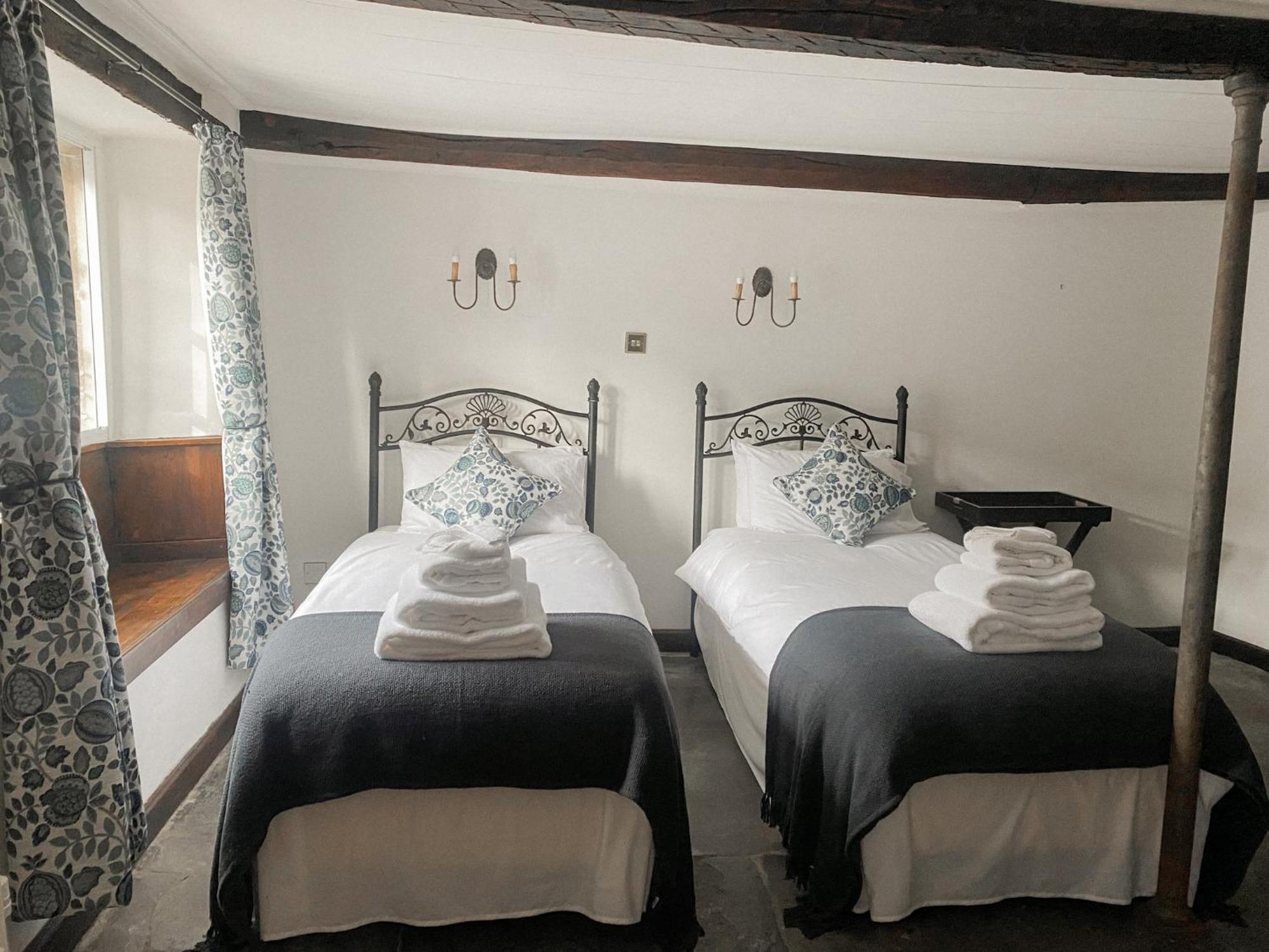 The New Inn Йовіл Екстер'єр фото